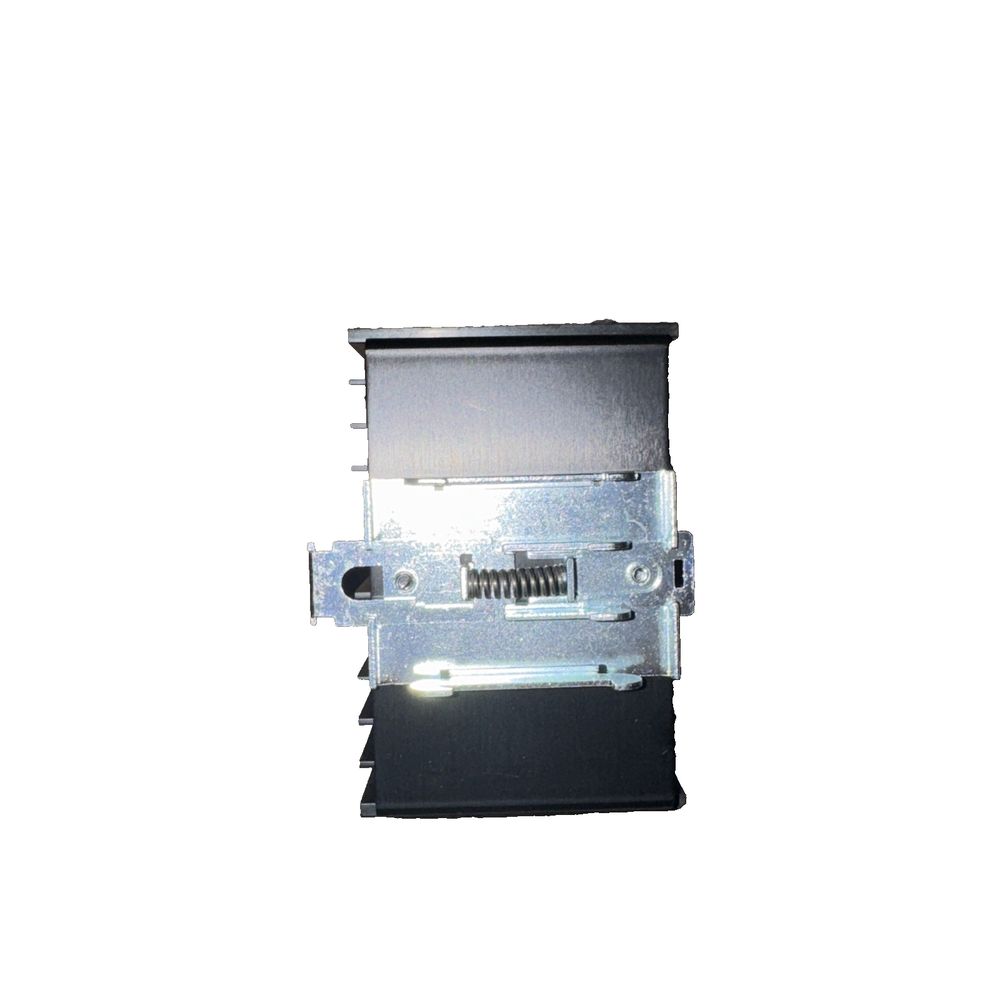 Chromalox SSR2-251 PCN 339282, DaveyDooDeals – a metal box with a latch and latch