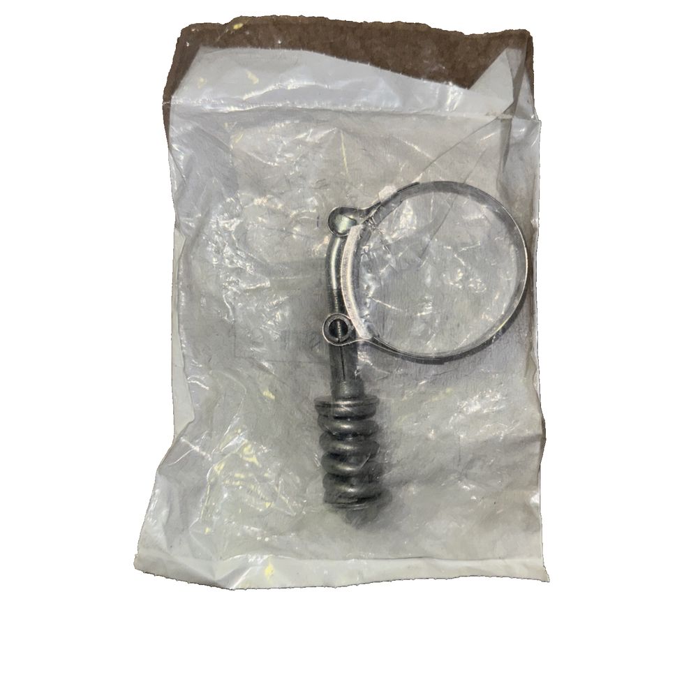 OEM VOLVO / MACK SET OF 1 SPRING CLAMPS P/N 20705902, DaveyDooDeals – a small light bulb in a plastic bag