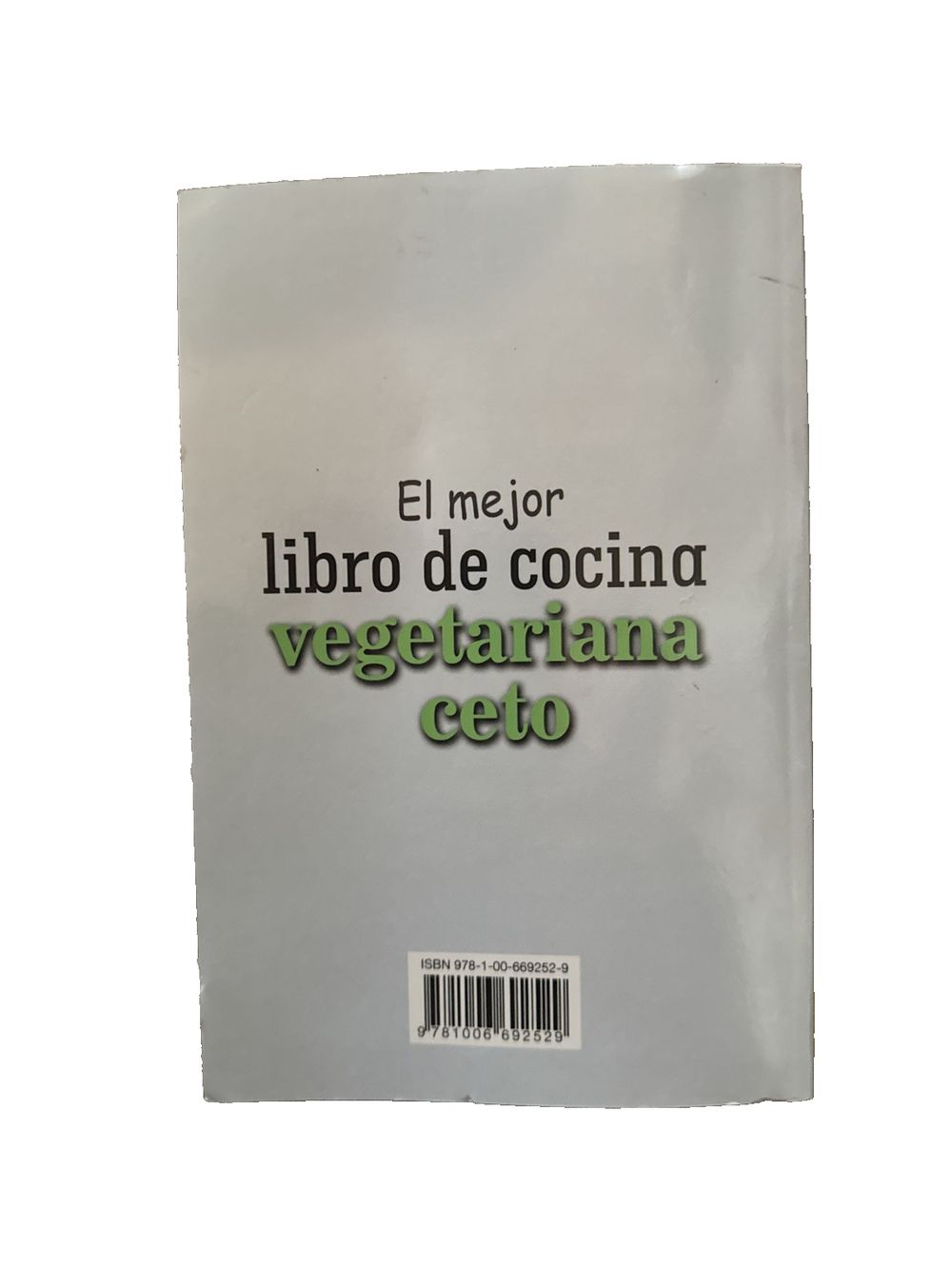 El mejor libro de cocina vegetariana ceto, DaveyDooDeals – the book cover for the book, with the title in green