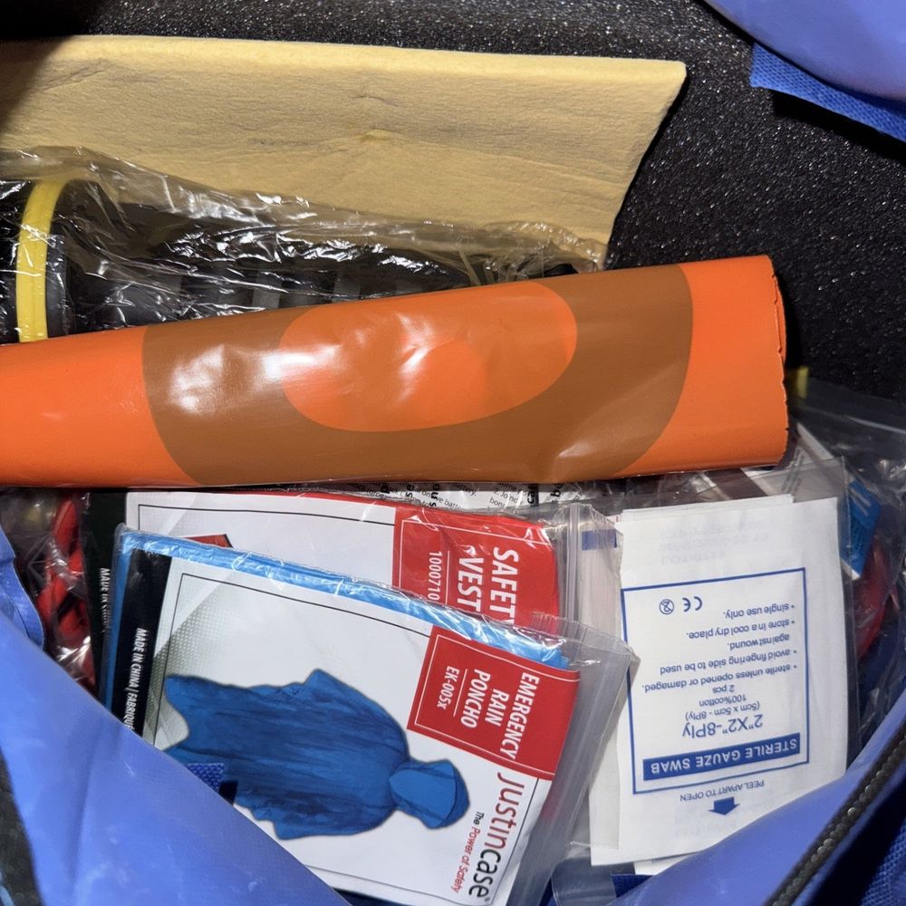 Vegetation Management Car Emergency Kit, DaveyDooDeals – a blue bag with a tube, a tube, and a tube