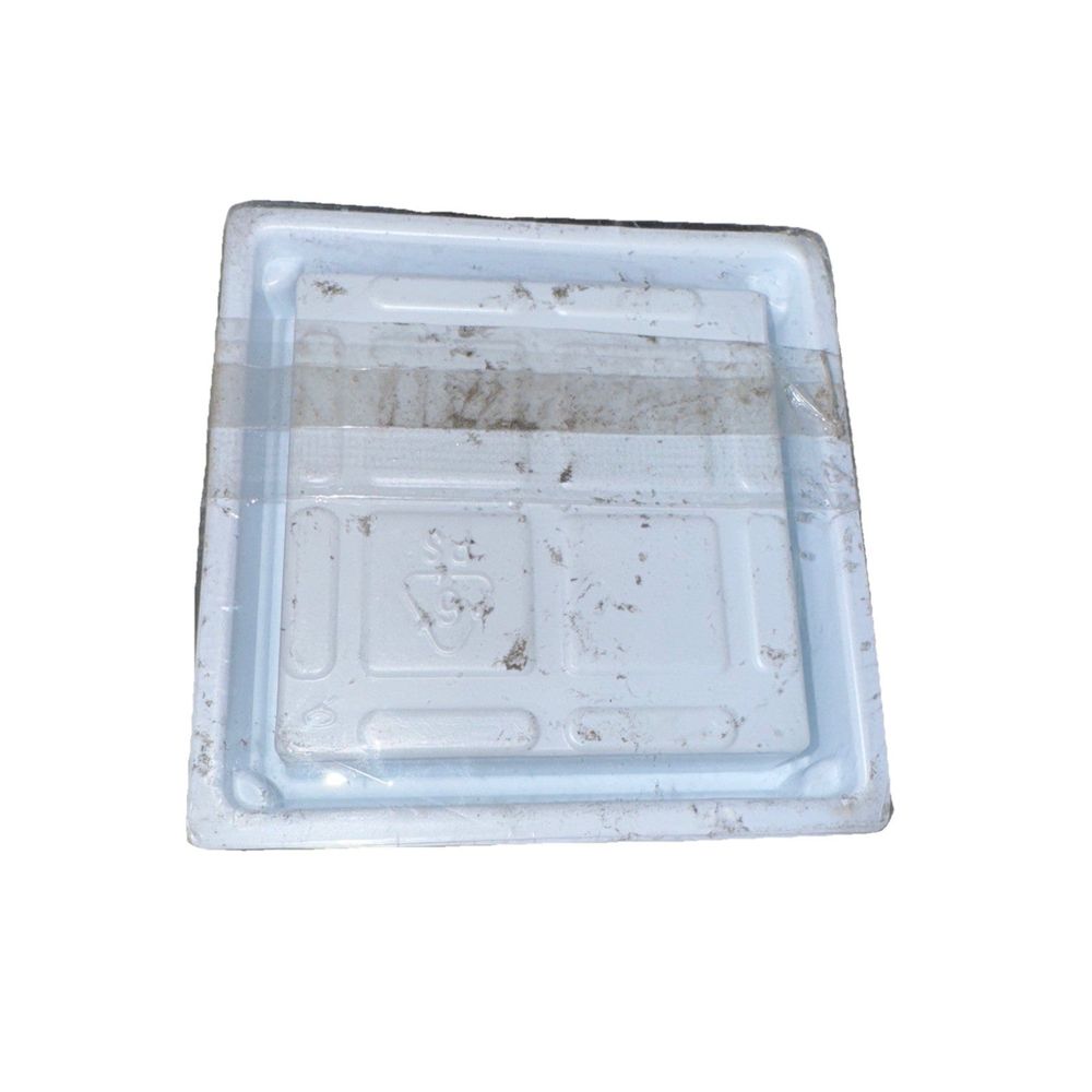 Microscope Slide Superfrost 25 X 75 X 1 mm White Frosted End 4951F-001T, Epredia – a white plastic tray with a square shape
