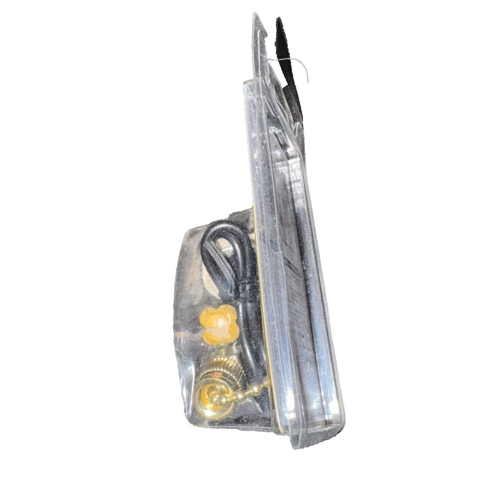 Gardner Bender Brass Pull Chain Switch – a pair of scissors and a pair of scissors