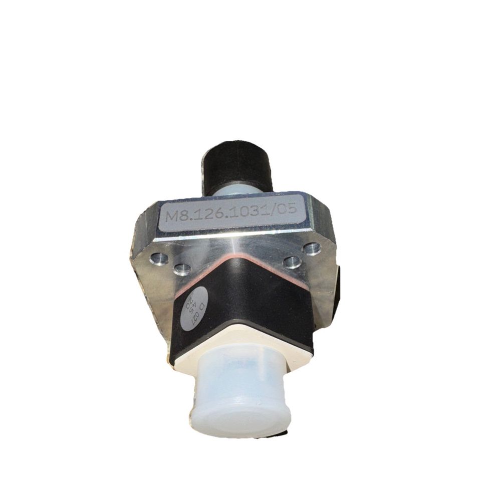 WS68-SA SKF Level Switch 48V AC/DC 0,25 A Ip65 – a close up view of a metal head