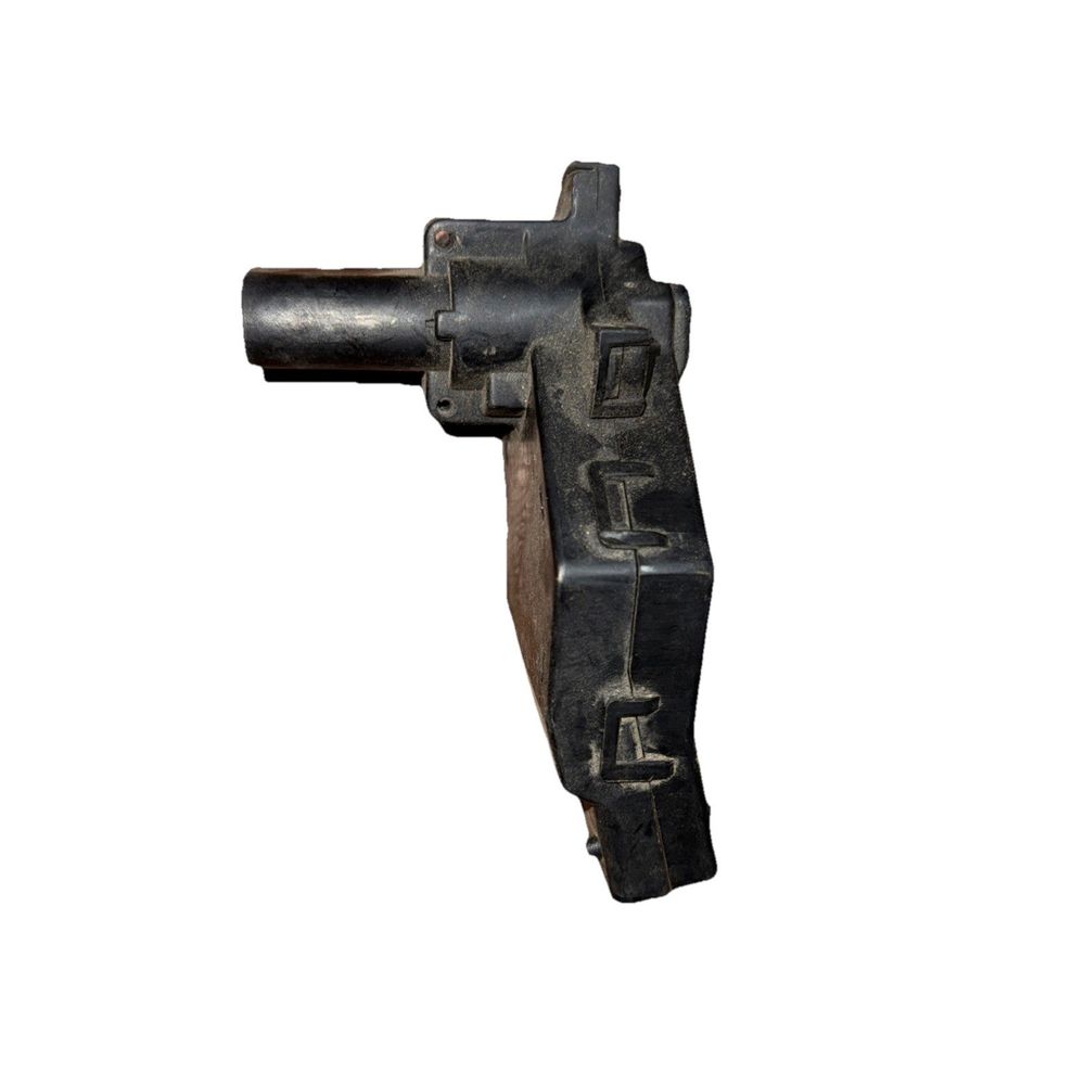 5112AC VALEO Ignition Module Switch – a black and white photo of a gun
