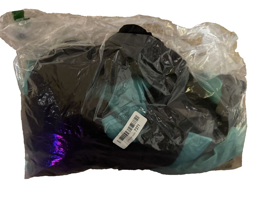 XINLIYA Car Seat Covers Full Set, Breathable Front and Rear Seat Greem/Blue – a bag of black and blue plastic bags