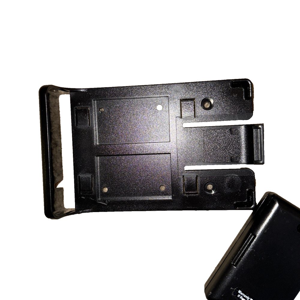 Freightliner ECU Zonar Module - P/N 66-12609-000 – a cell phone is shown with a battery holder
