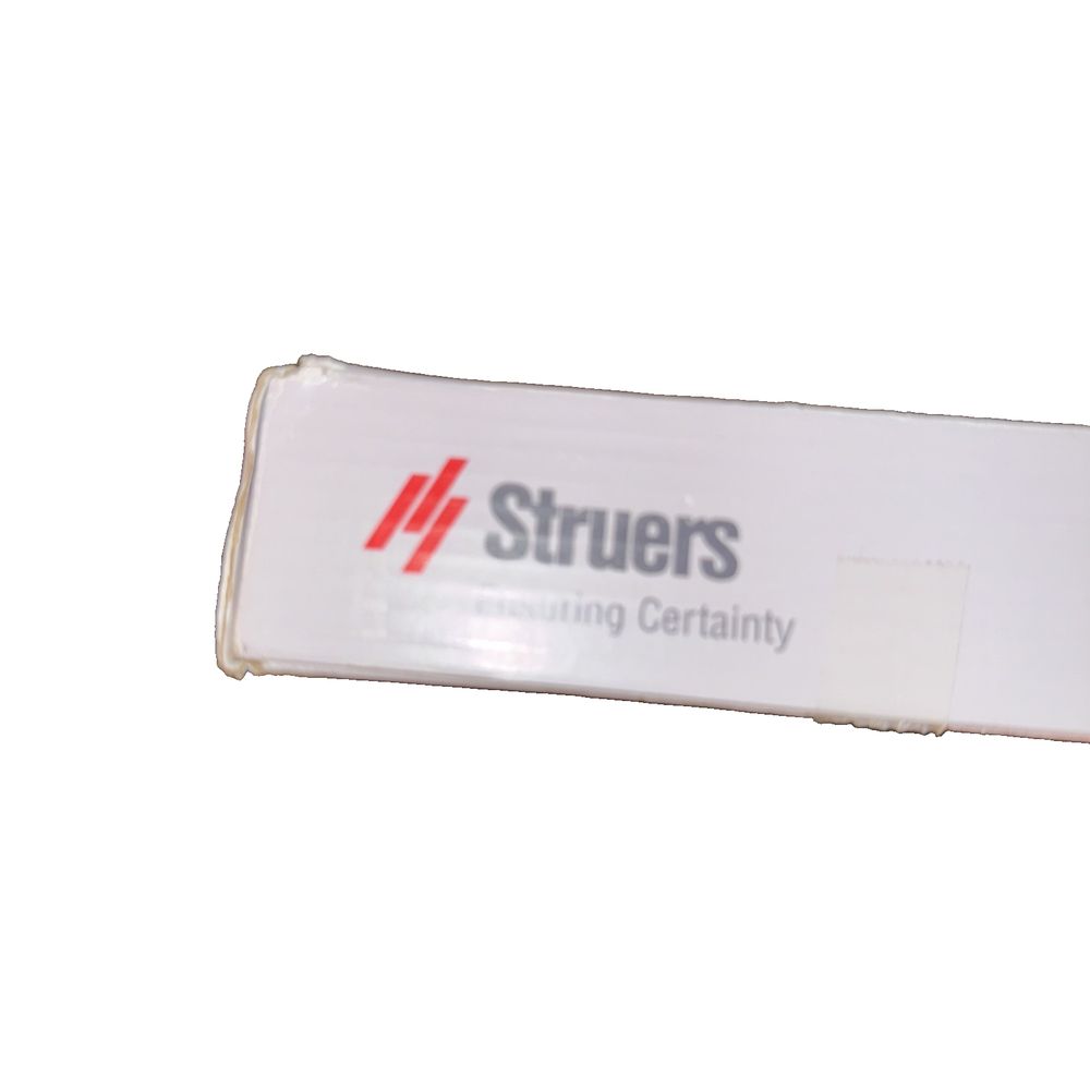 SIC Foil #500 300MM Dia 10 Pieces 40400245, Struers – a white plastic box with a logo on it