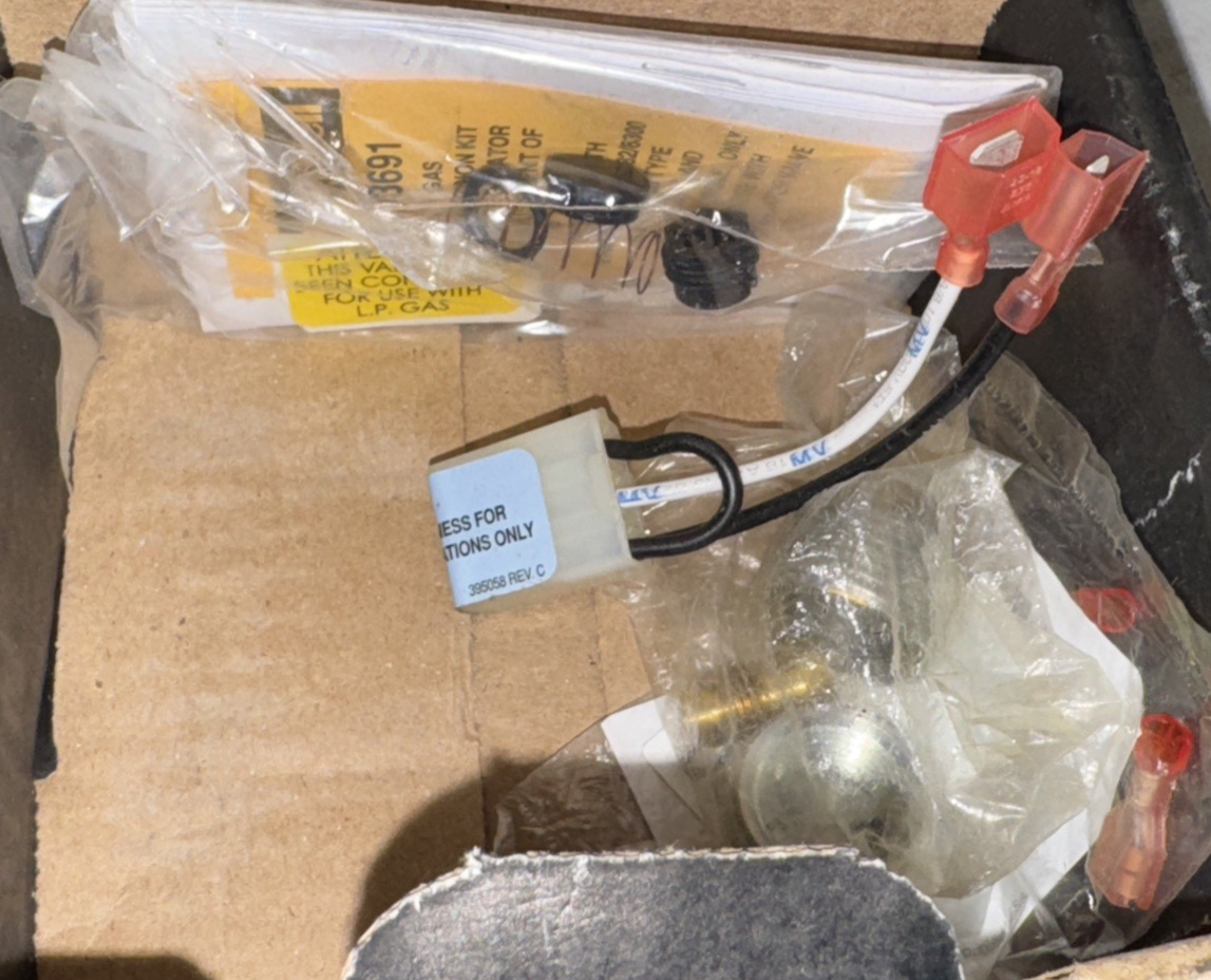 Honeywell VR8345M-4302 Gas Valve 24V Universal Standard Opening Intermittent/Dir
