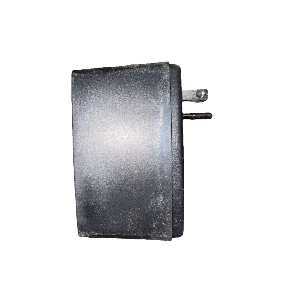 WBOX 24VAC 40VA Plug-In LED Power Indicator Transformer – a black lighter with a lighter holder