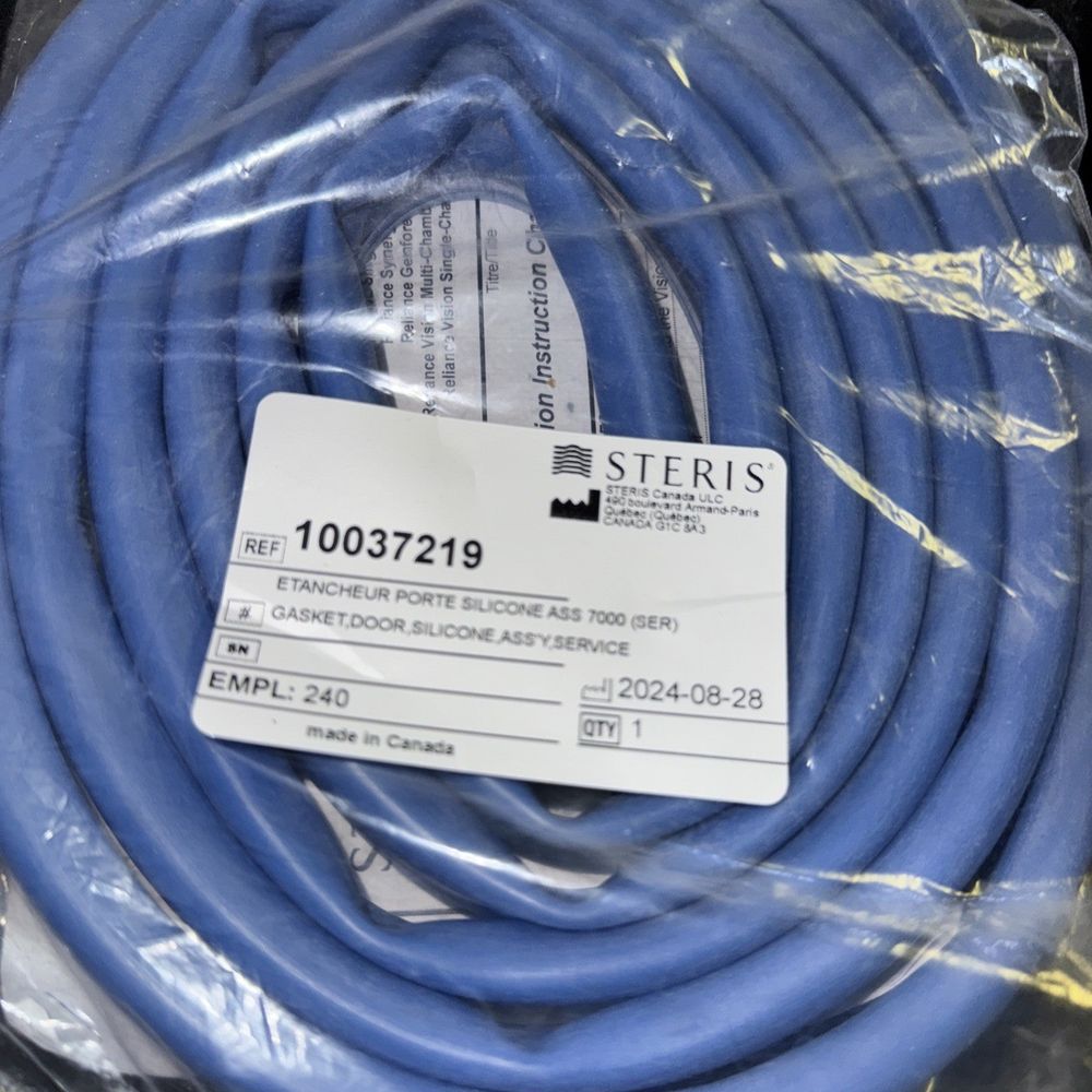 GASKET DOOR SIL ASSY SERV Part Number: 10037219, DaveyDooDeals – a blue hose with a white label on it