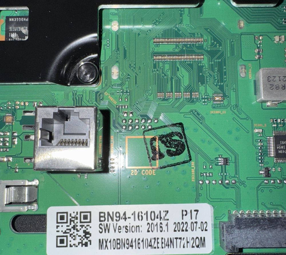Samsung BN94-1614Z P17 Replacement Board – a close up of a green circuit board