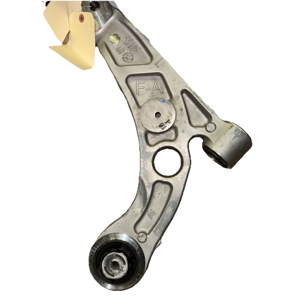 MoPar Lower Control Arm Right - 2020 Jeep Cherokee 68439685AA – a pair of brake levers