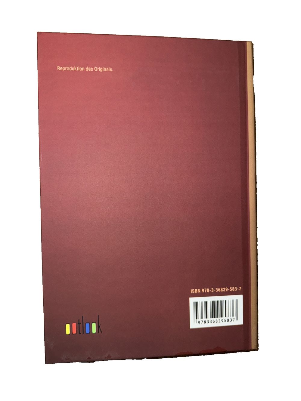 Einsam: in Grodruckschrift, DaveyDooDeals – a red hardcover book with a white background