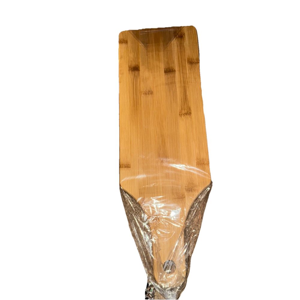 toronto maple leafs pliteq charcuterie board, Unbranded – a wooden cutting board with a knife and a knife