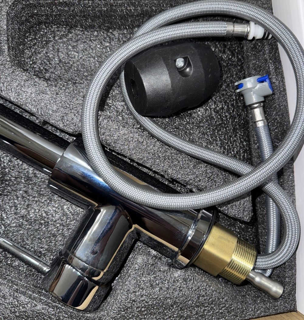 Sanitary Wares Kitchen Faucet Kit Modern Stainless Steel – a vacuum and a hose in a case
