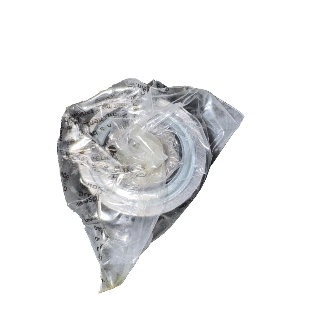 Timken (Fafnir) 202KRR7 – a piece of ice on a white background