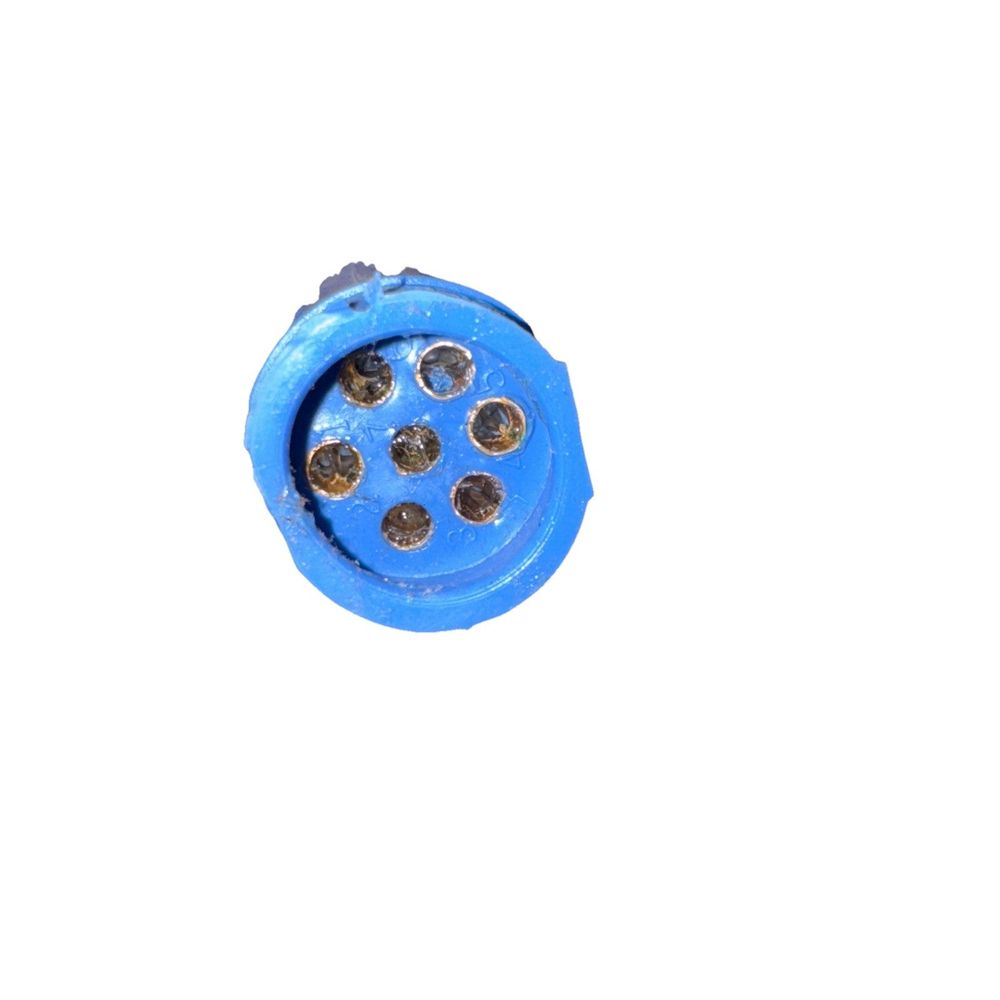 Grote T-830B-4 Cable Bundle – a blue plastic ball with four holes