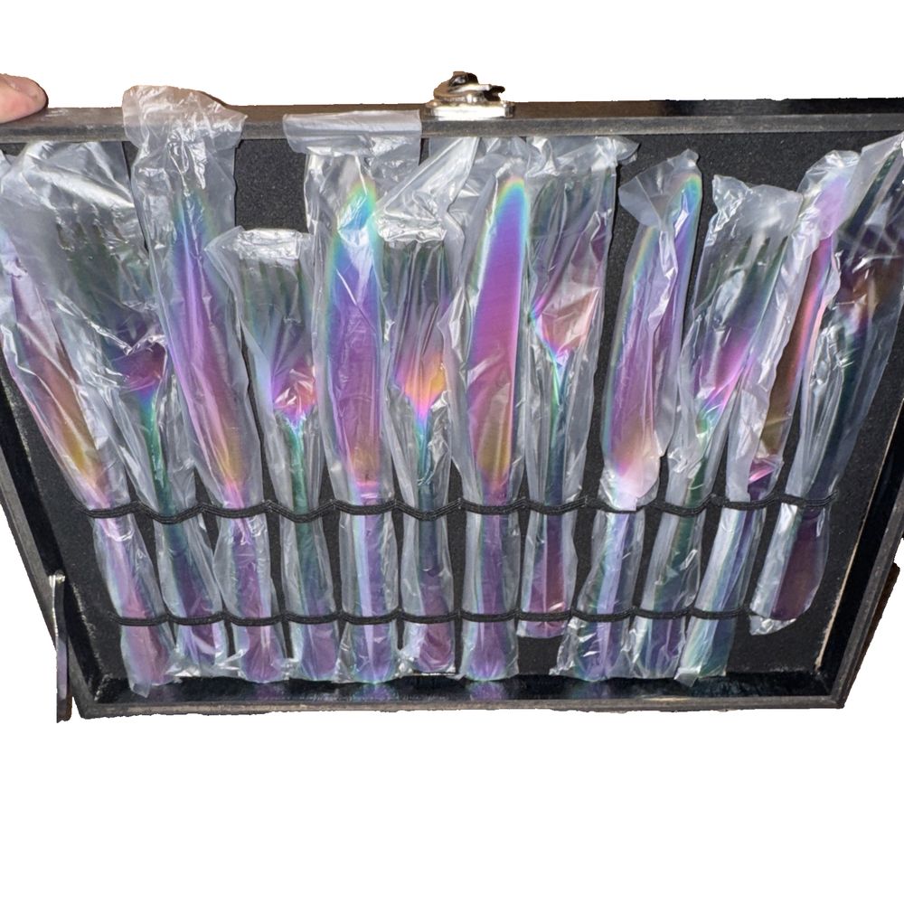 24 Piece Cutlery Set RainbowPink, Unbranded – a black and purple clutch with a black handle