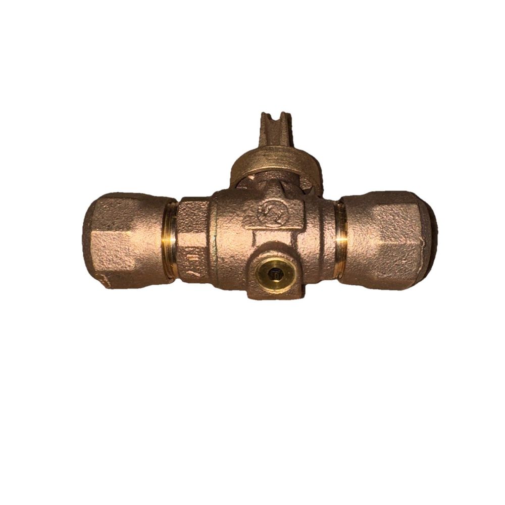 Cambridge Brass 203NL-H3H3 3/4 Valve, DaveyDooDeals – a brass ball valve with a brass fitting