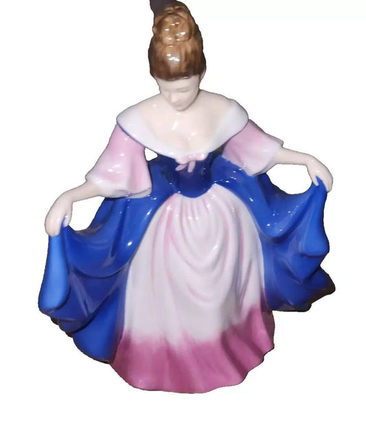 RARE Vintage Royal Doulton Porcelain Figurine HN4720 "Sara" - Pretty Ladies Coll – a figurine of a woman in a blue dress