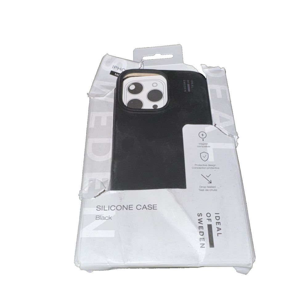 iDeal Of Sweden MagSafe Silicone Case for iPhone 16 Pro Max – the case is in the packaging
