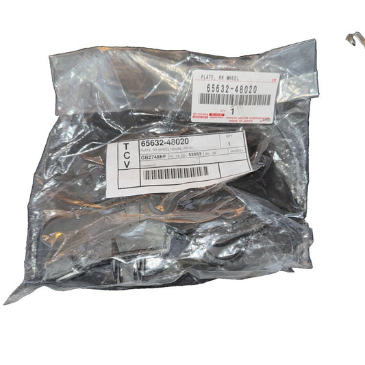 6563248020 - Toyota Mud Guard (Front, Rear) – a package of screws and screws