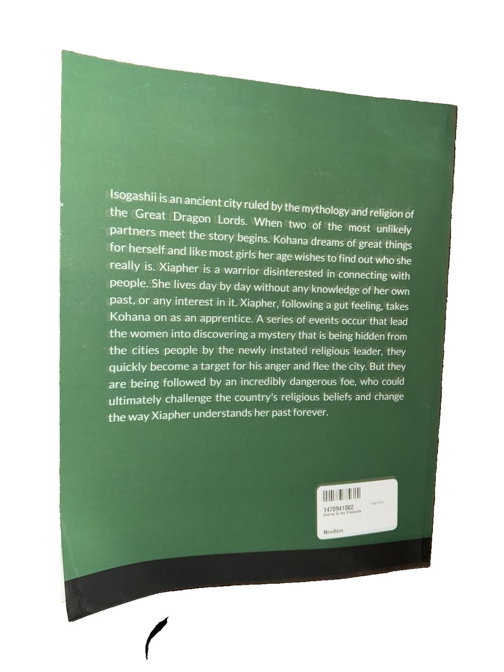 Averse to the Elements, DaveyDooDeals – the back of a green book with a black cover