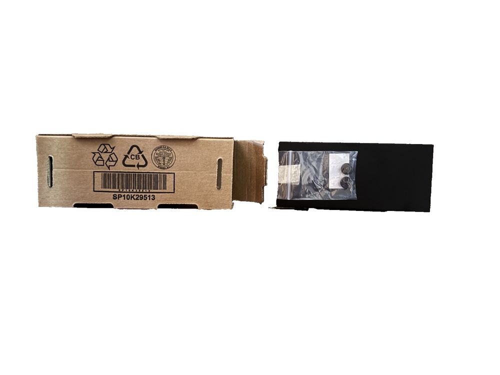 Lenovo ThinkCentre Tiny Clamp Bracket Mounting Kit P/N SM10X21922 – a cardboard box with a black and white label