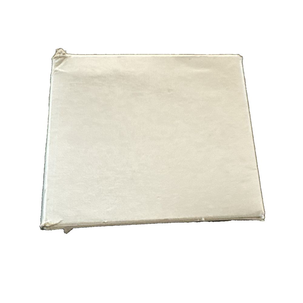 Allen-Bradley 100-E16QJ10 – a white sheet with a white background