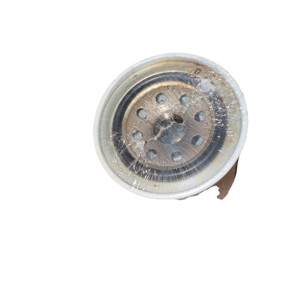 Hydraulic Filter HH670-37710 Compatible with Kubota Tractor, Aftermarket – a close up of a metal object on a white background