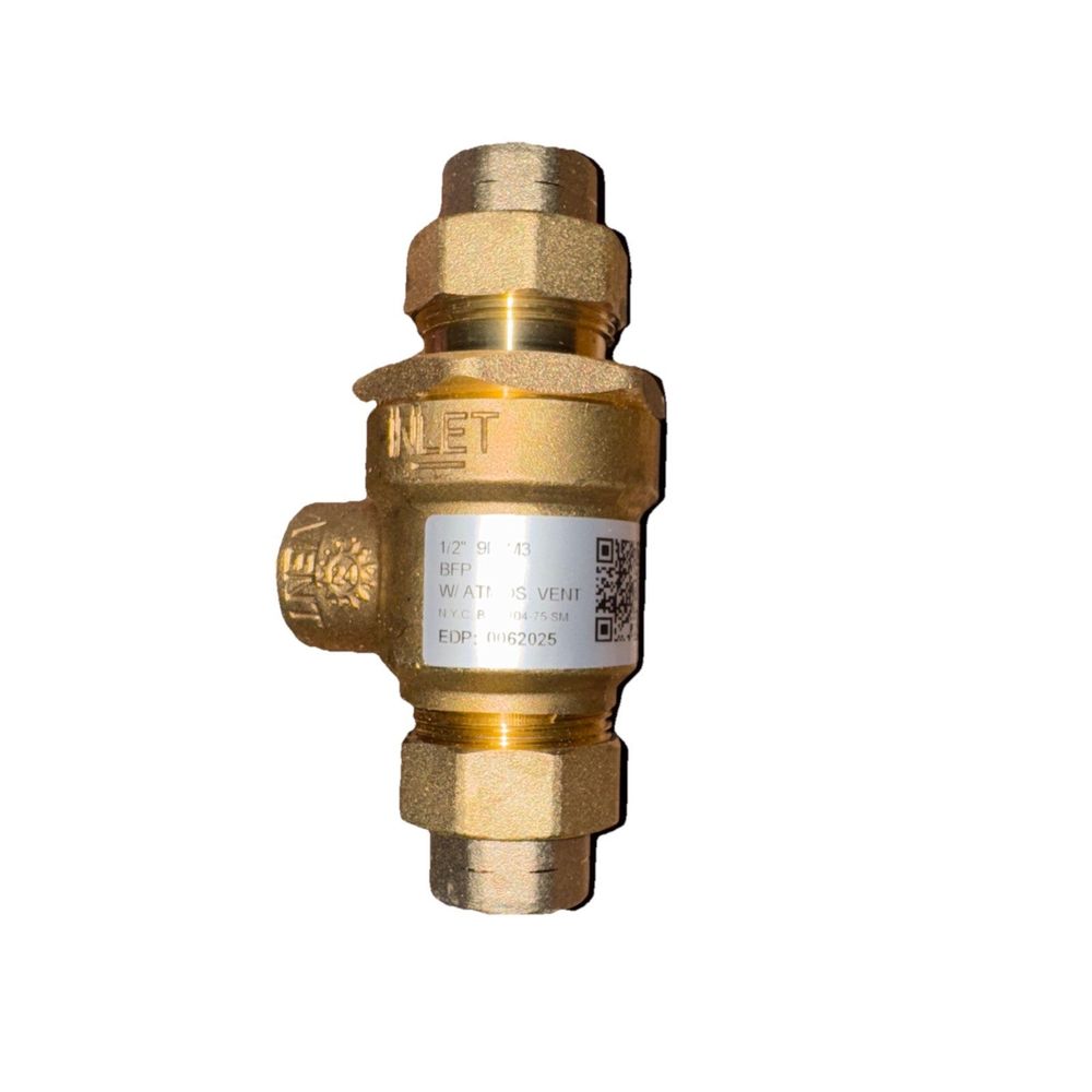 Watts 1/2 In 9DM3 CAN 1/2 Dual Check Valve With Vent 0062025 – a brass brass sole valve with a brass sole valve