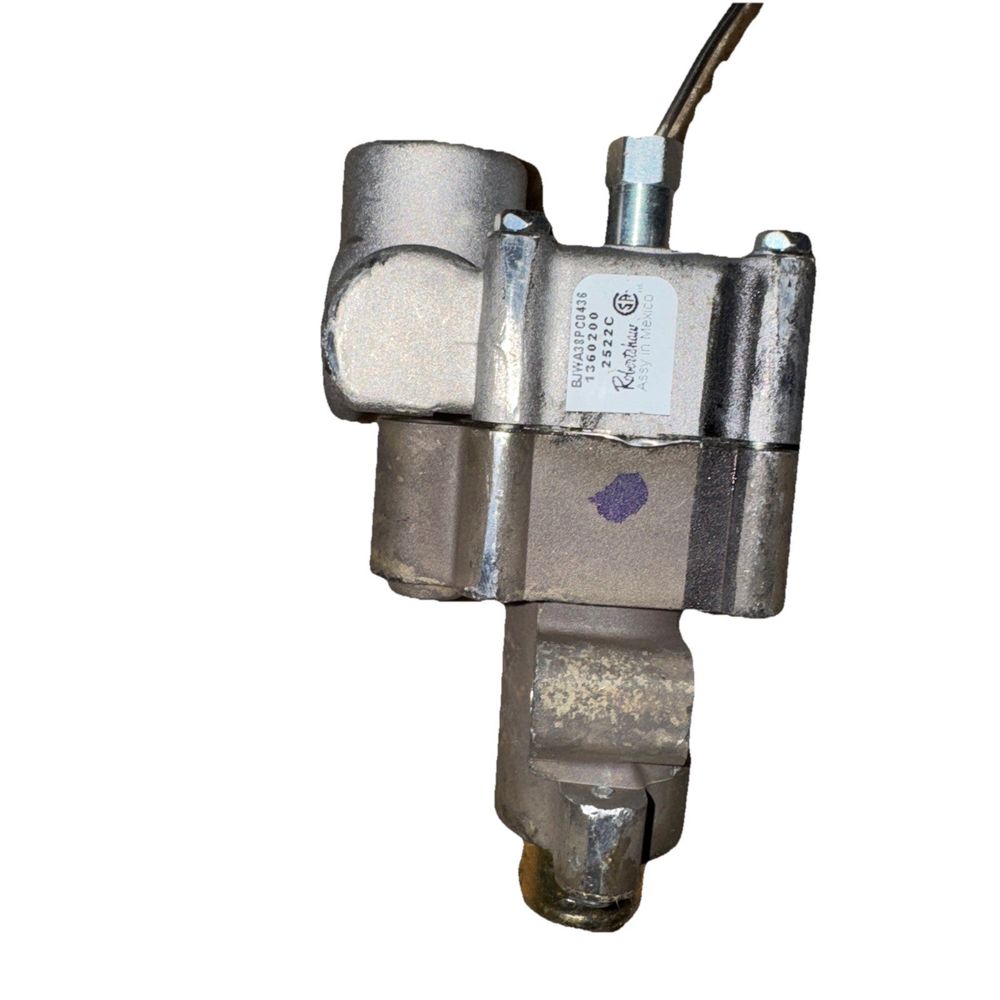 ROBERTSHAW BJWA Gas Thermostat BJWA38PC-04-36 4350-03J – a hydraulic valve with a lever