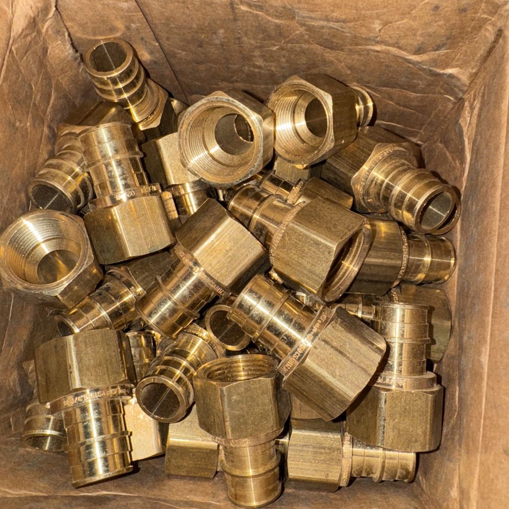 Rehau 3/4 x 3/4 inch F1960 Adapter, Lead Free Brass, FPT 44 Pack – a box of brass pipes