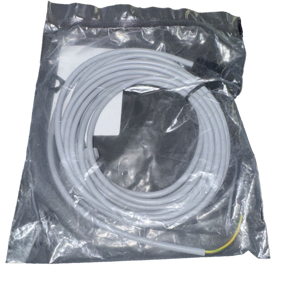 FESTO Plug socket with cable KMEB-1-230AC-5 151691 – a white hose in a plastic bag