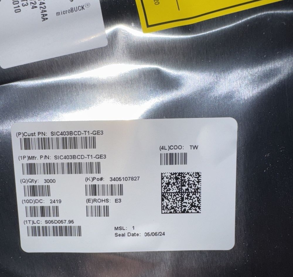 Vishay Siliconix SIC403BCD-T1-GE3 32-PowerWFQFN 3000 Quantity – a label on a metal surface