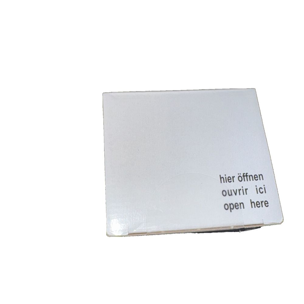 Braun 80729798 ICS Silicone Head S9 – Precision & Comfort for Your Shaver – a white square magnet with the words ' heren open here '