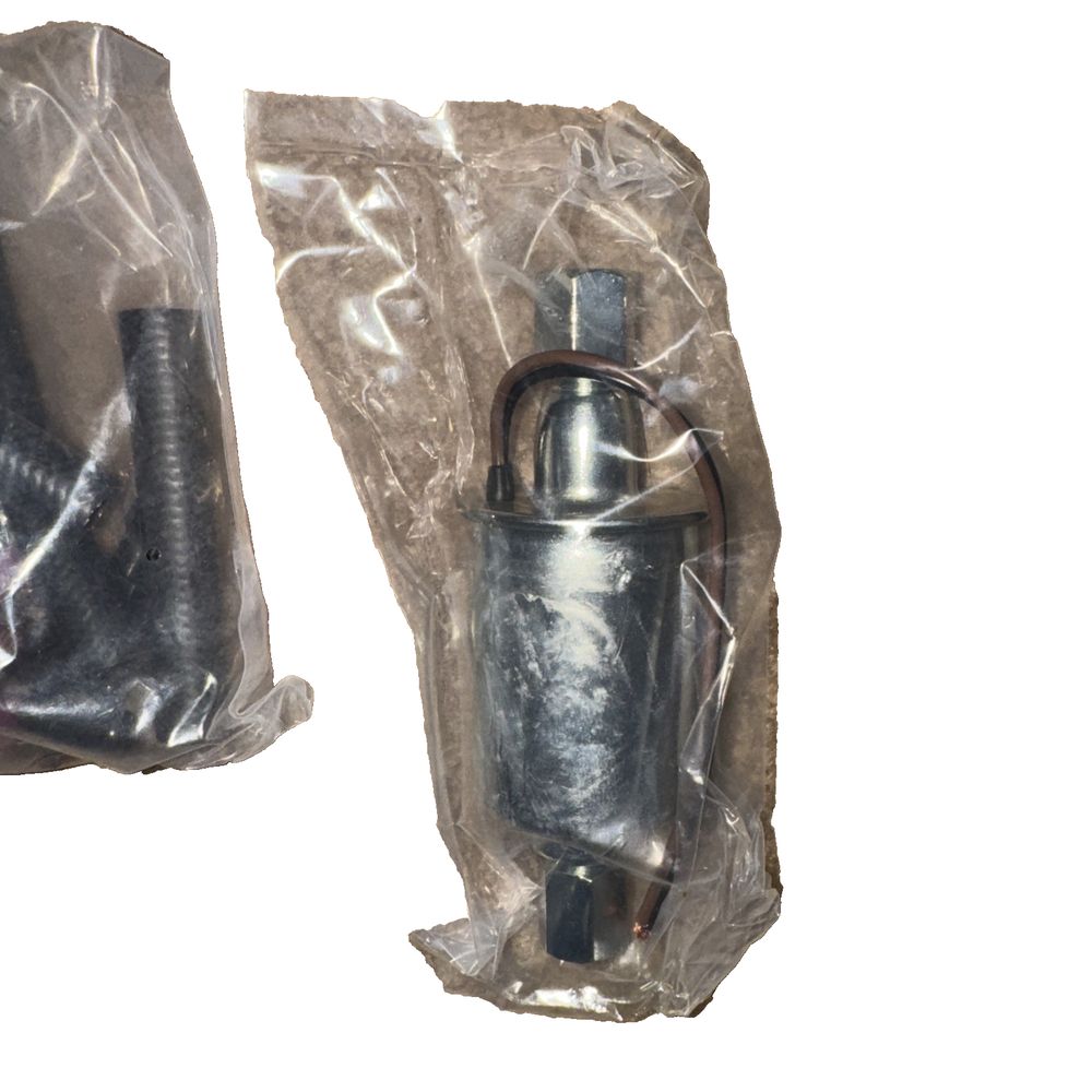 Delphi FD0039 Universal Fuel Pump – two bottles in plastic bags on a white background