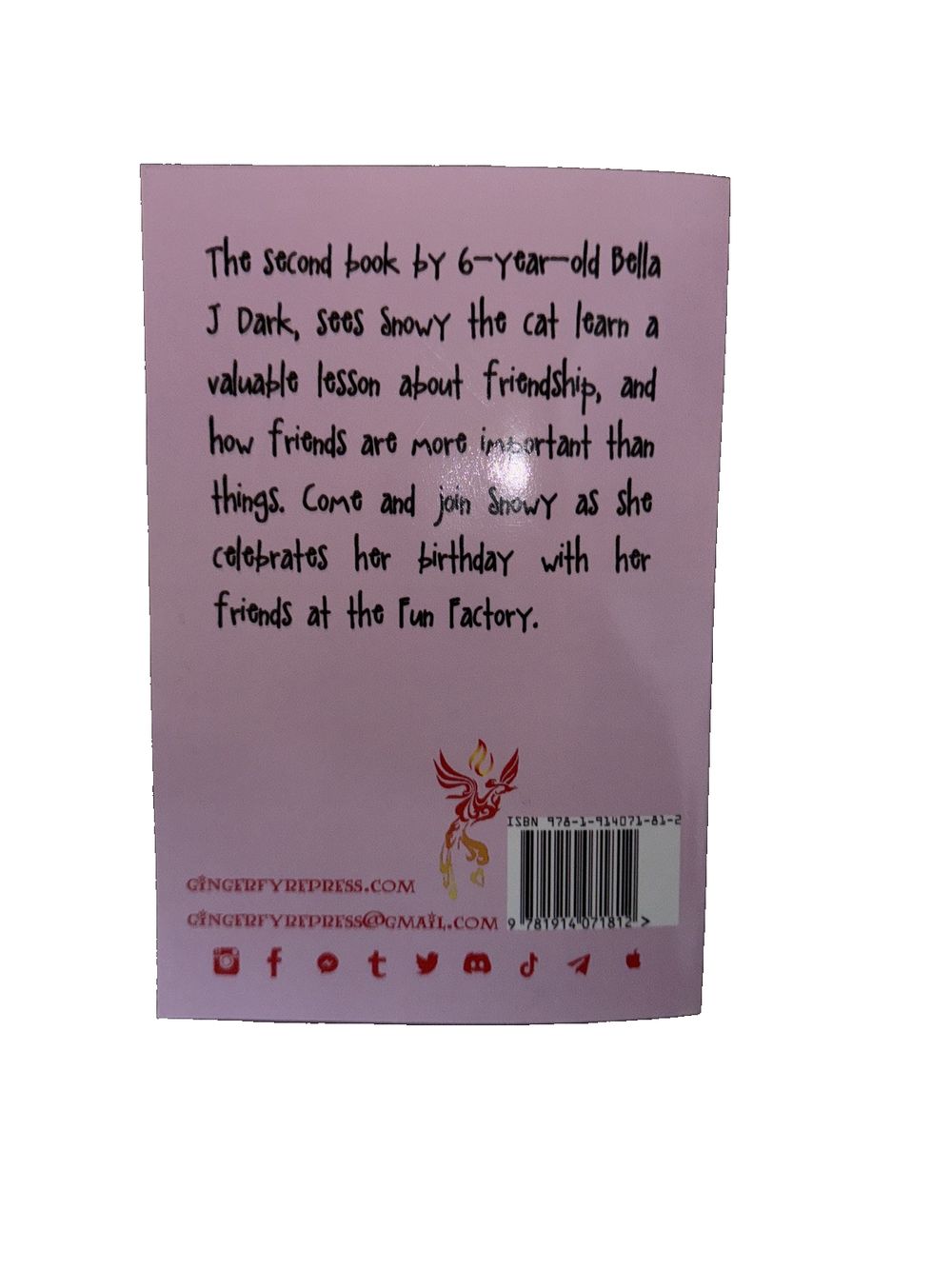 Snowy's Birthday Party, DaveyDooDeals – a pink book with a quote on it