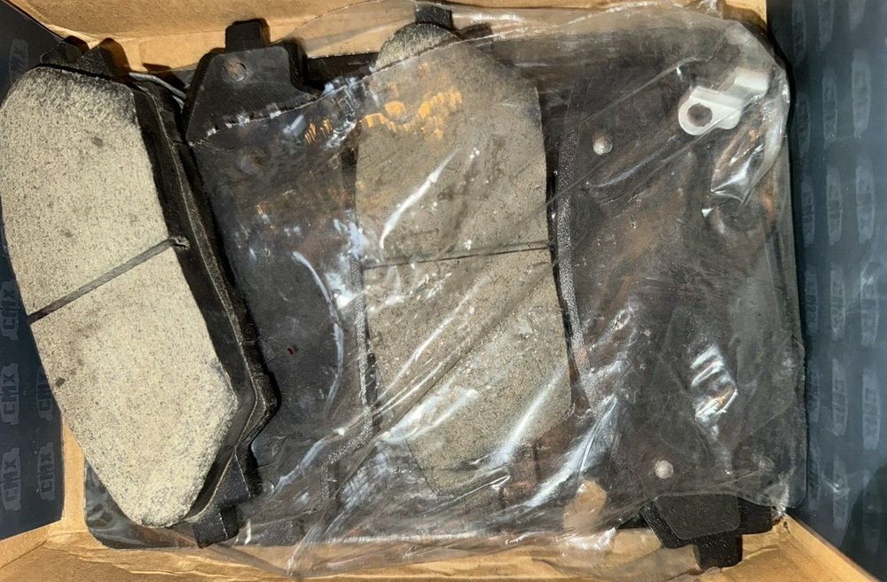 Front Ceramic Disc Brake Pads CMX-D1728 For Mazda 3 CX-3 Sport – a box of cement and cement blocks