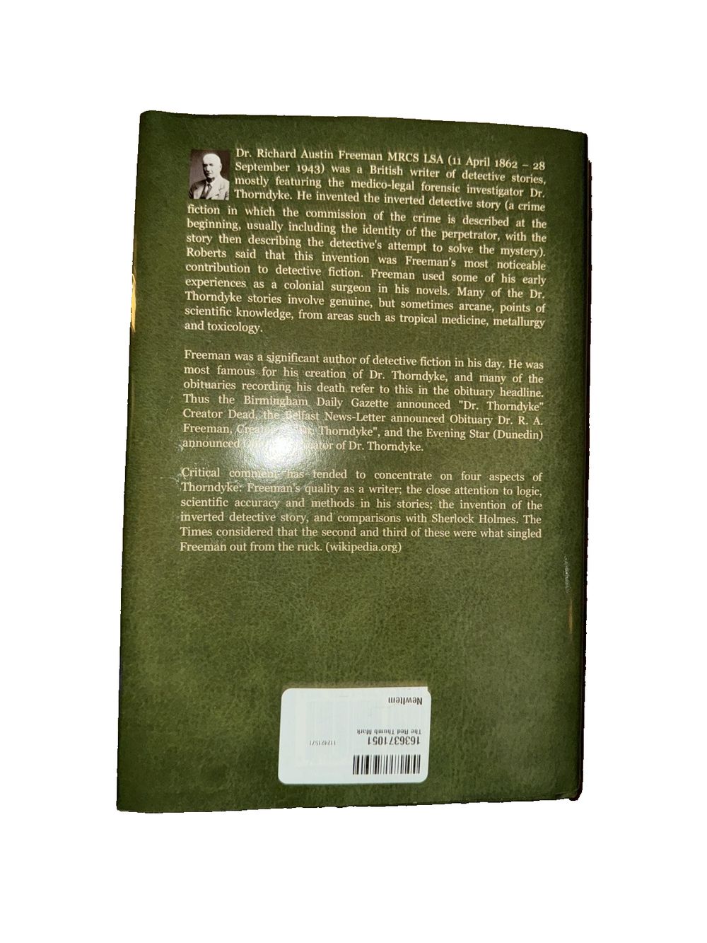 The Red Thumb Mark, DaveyDooDeals – the book cover for the book, with a green background