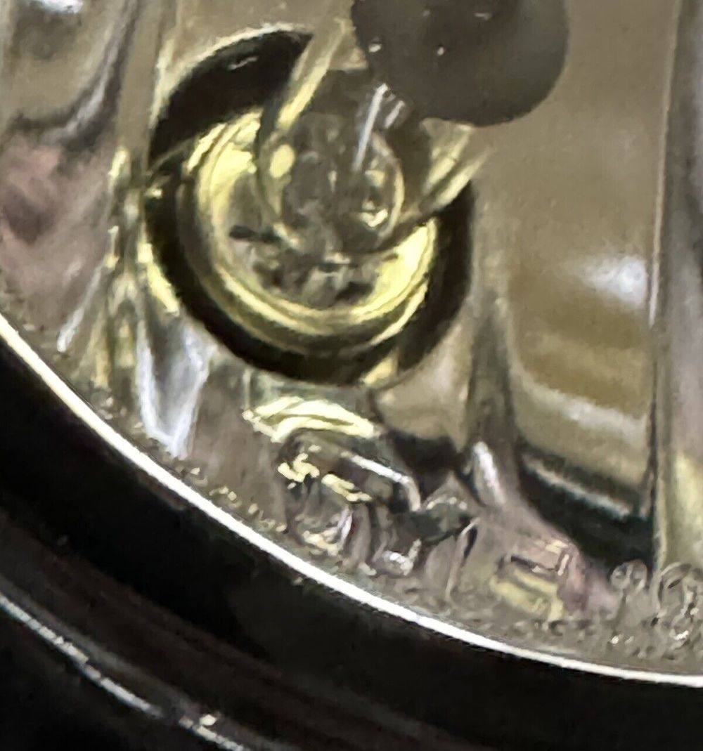 TYC 19-6043-00-1 Replacement right Fog Lamp (Compatible with HONDA), 1 Pack – a close up of a metal object with a metal handle