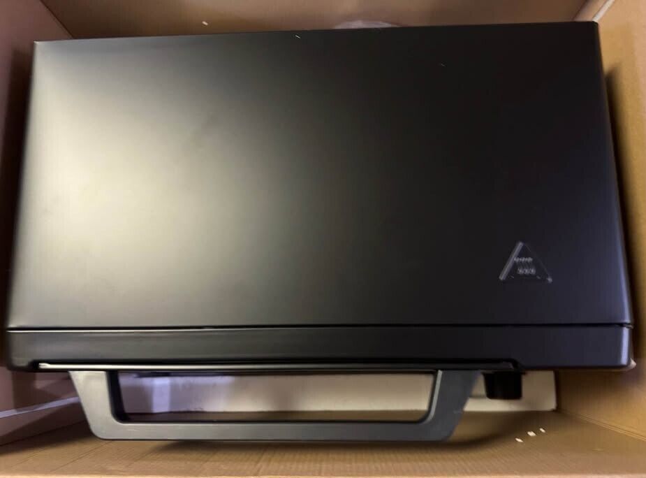 BLACK+DECKER Crisp 'N Bake™ 6-Slice Digital Air Fry Toaster Oven – the printer is in the box