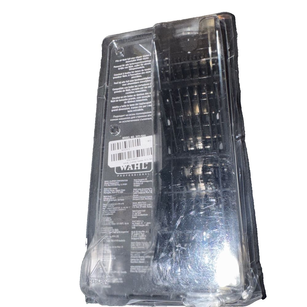 Premium Attachment Comb Set Wahl – a black plastic case with a white label on it