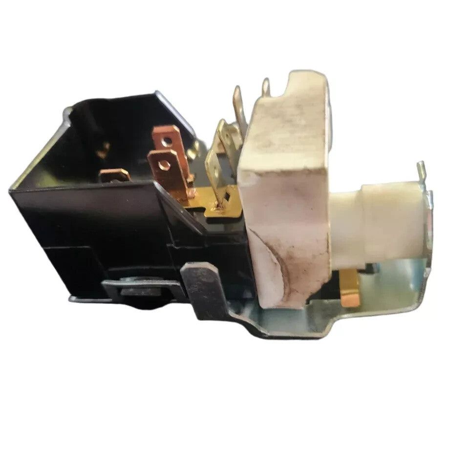 High-Quality Replacement Headlight Switch for Wells C02222 - Easy Installation, Unbranded – a picture of a car door lock