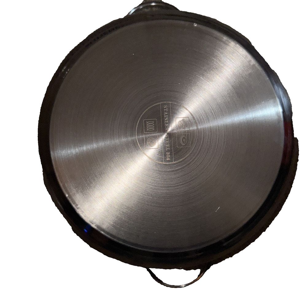 Stainless Steel Pan with Metal Handles, Unbranded – a metal pan with a handle on it