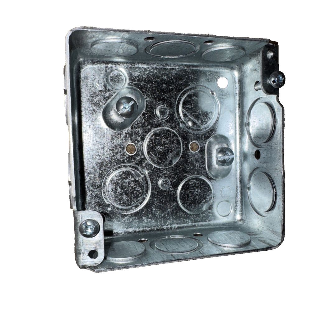4" Square Electrical Box, 10 1/2" Knockouts 8 Pack, Unbranded – a metal square with holes and holes