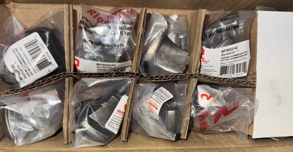 Richelieu Hardware BP78532143 Prévost Collection 1 11/16-inch 10 Pack – a box of assed parts