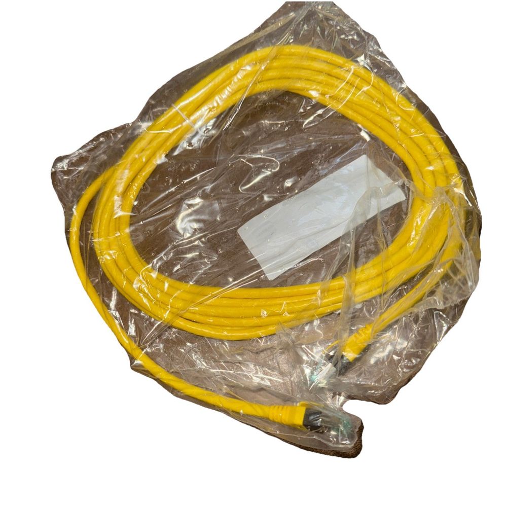 RJI cable 4x2xAWG26/7 CAT6A PUR, 5.0m Harting – a yellow extension cord cord with a plastic bag