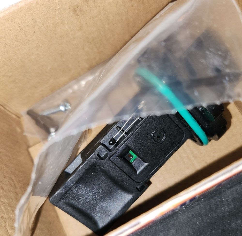 Walker Products 245-1314 Mass Air Flow Sensor Assembly – a box with a green handle and a black handle