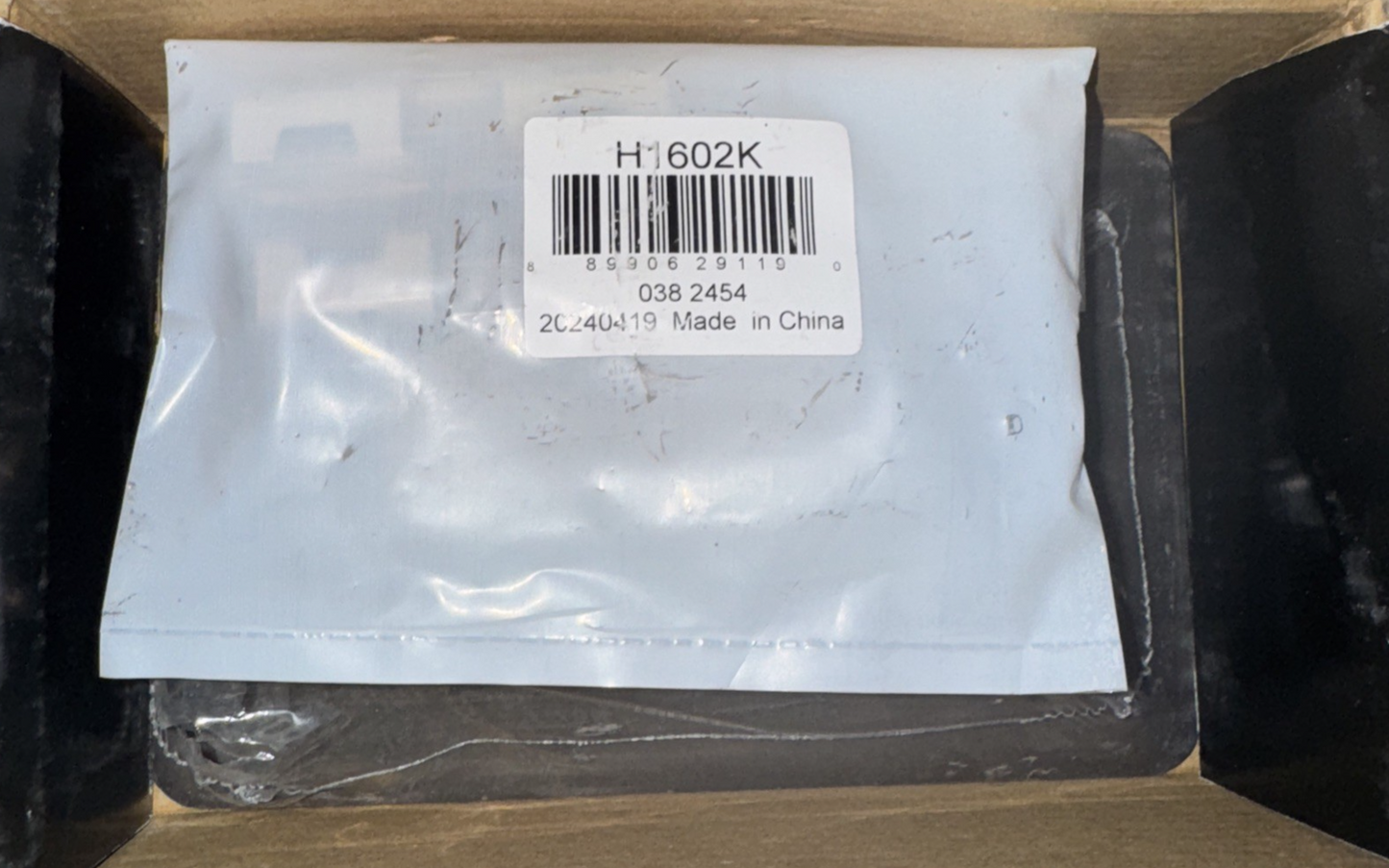 Power Stop 17-1602, Z17 Rear Ceramic Brake Pads with Hardware
